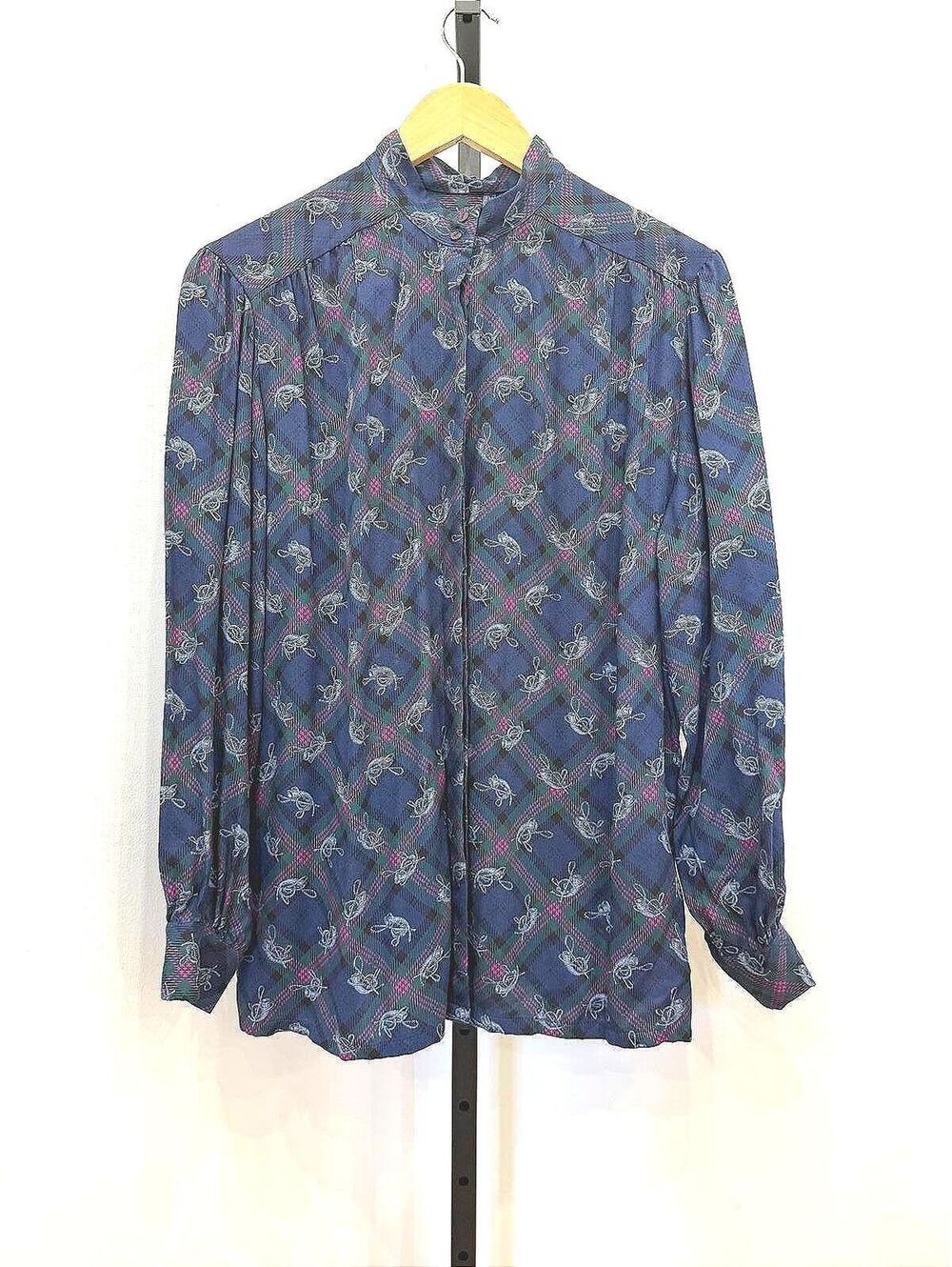 Vintage Long Sleeve Button-Up Shirt with Pattern Pendleton